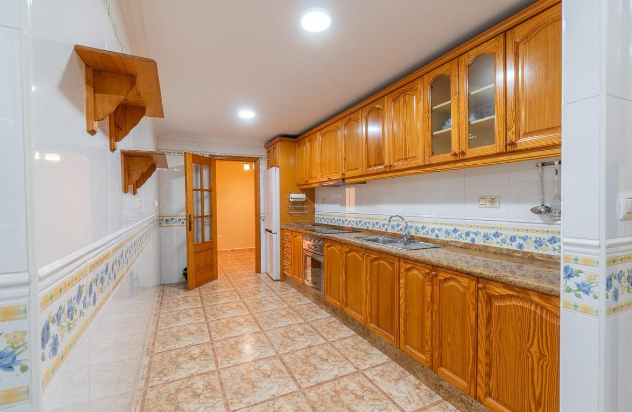 Revente - Appartement - Torrevieja - Centro