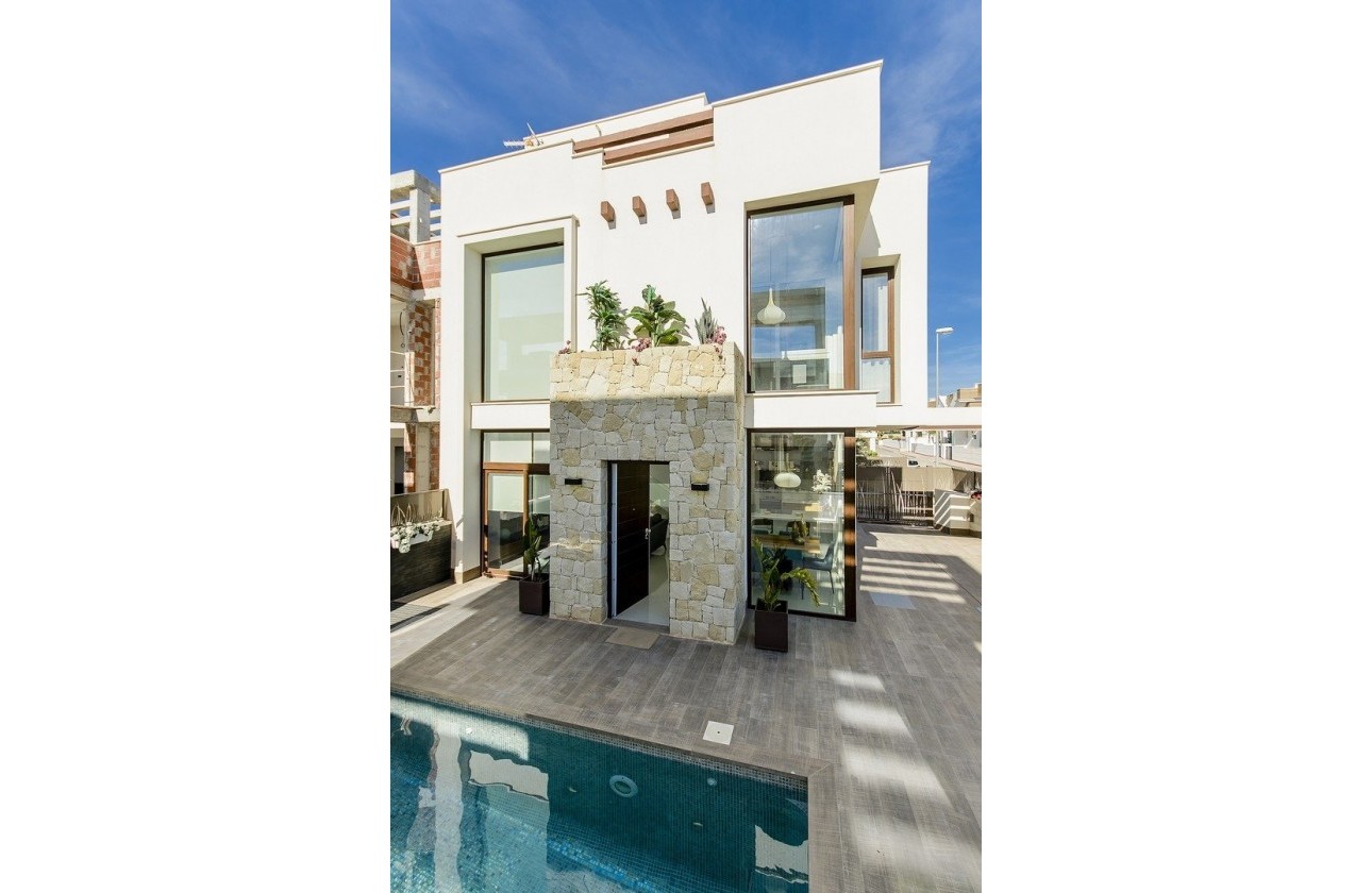 Nueva construcción  - Chalet - Los Montesinos - La herrada