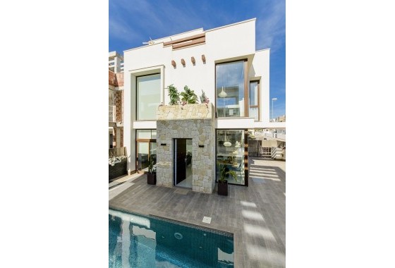 Nueva construcción  - Chalet - Los Montesinos - La herrada