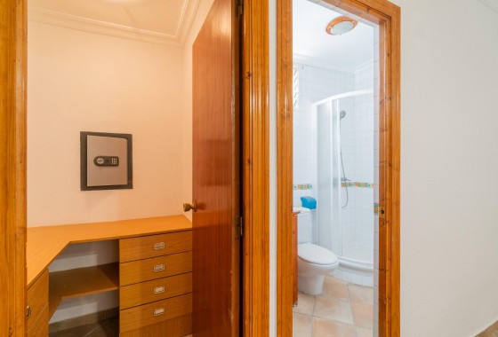 Resale - Villa - Torrevieja - Los altos