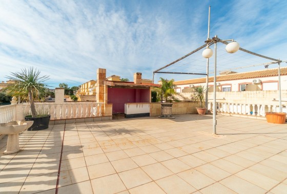 Resale - Villa - Torrevieja - Los altos