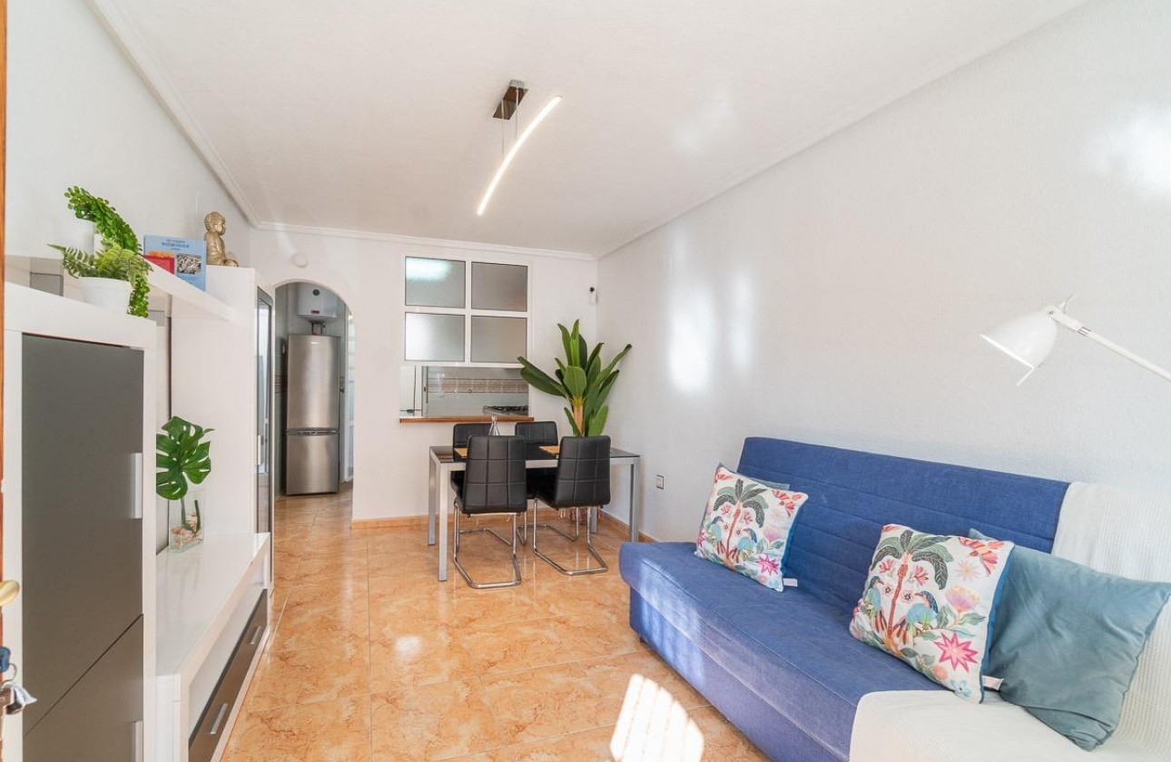 Revente - Villa - Torrevieja - El limonar