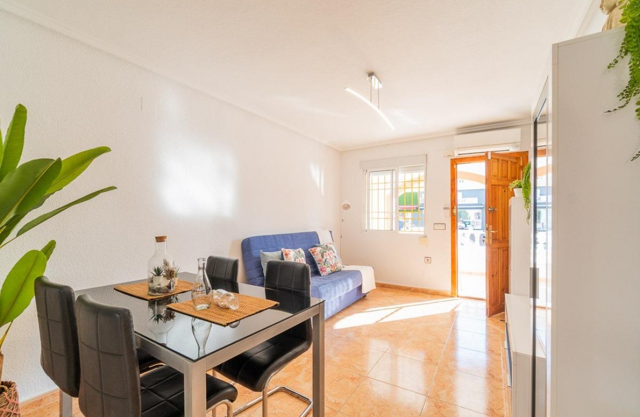 Revente - Villa - Torrevieja - El limonar