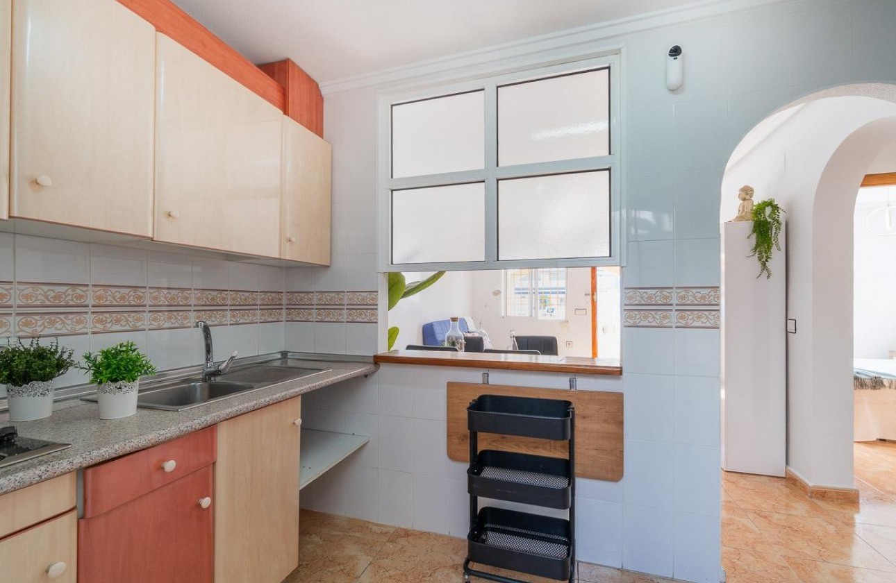 Revente - Villa - Torrevieja - El limonar