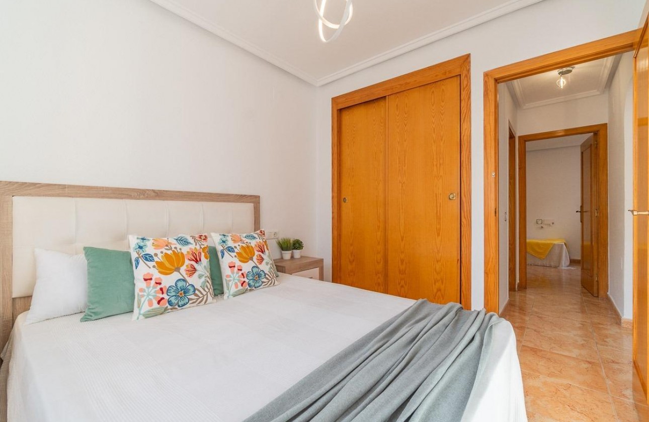 Revente - Villa - Torrevieja - El limonar