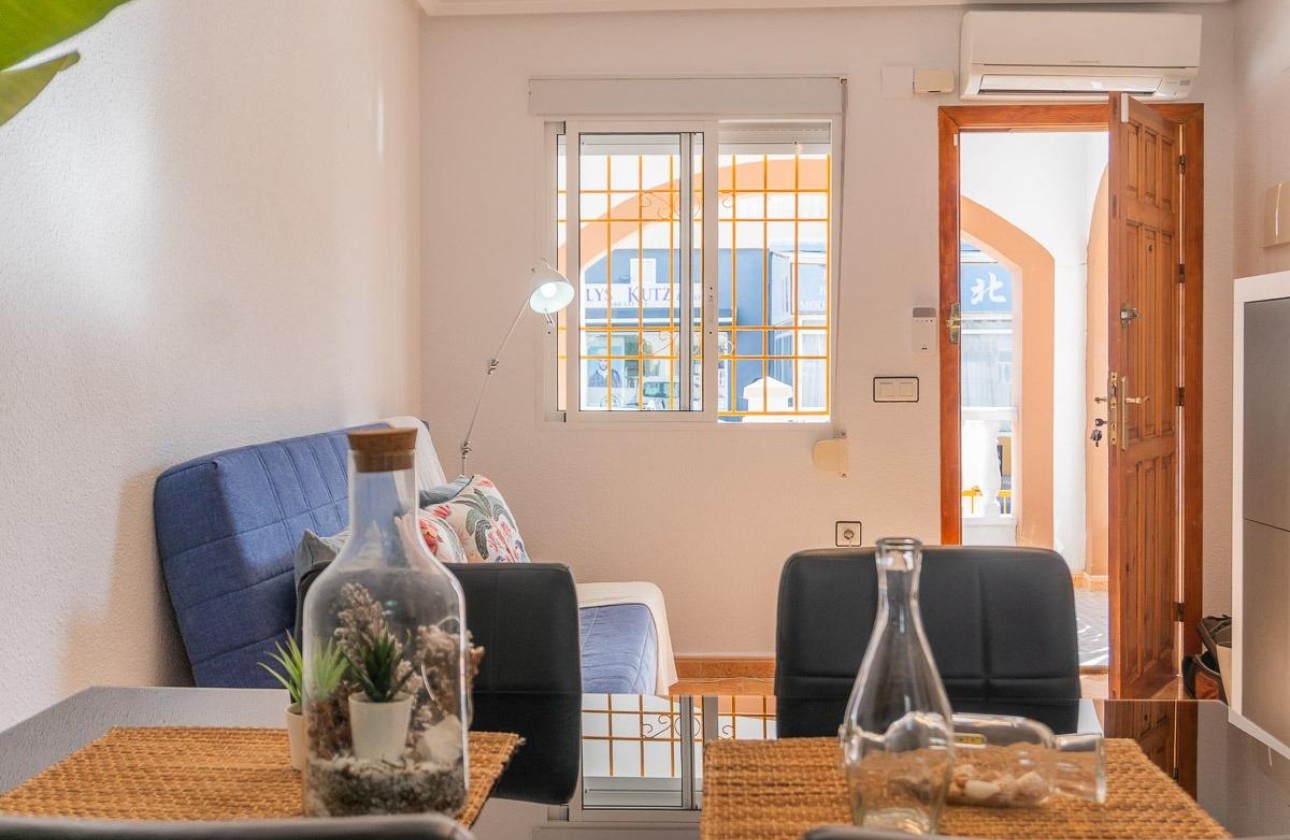 Revente - Villa - Torrevieja - El limonar