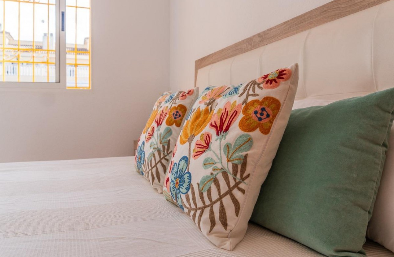 Revente - Villa - Torrevieja - El limonar