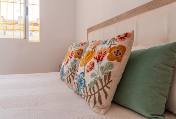 Revente - Villa - Torrevieja - El limonar