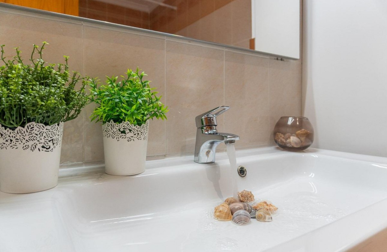 Revente - Villa - Torrevieja - El limonar