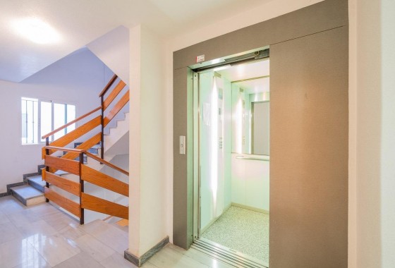 Reventa - Apartamento / piso - Torrevieja - Centro