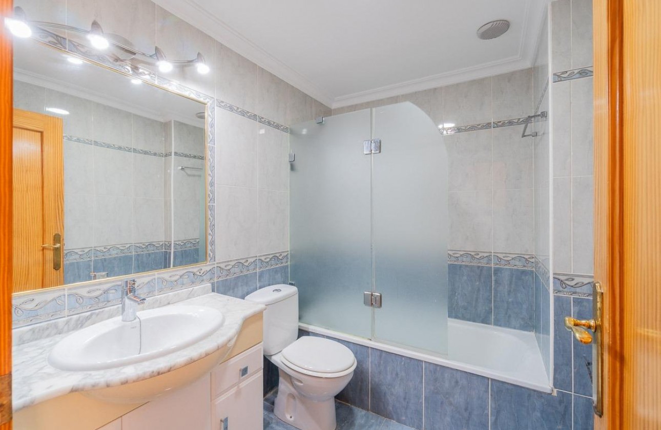 Reventa - Apartamento / piso - Torrevieja - Centro