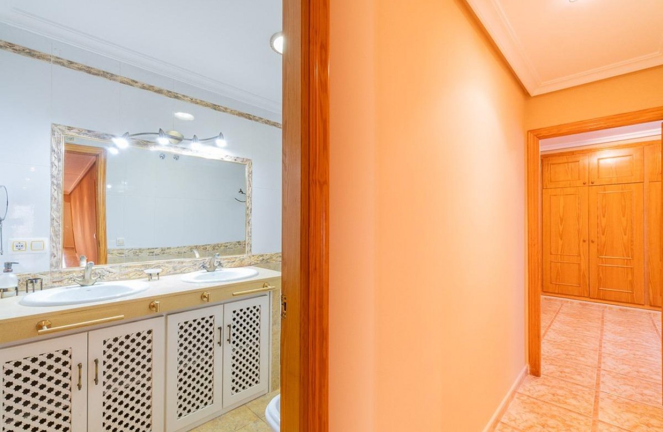 Reventa - Apartamento / piso - Torrevieja - Centro