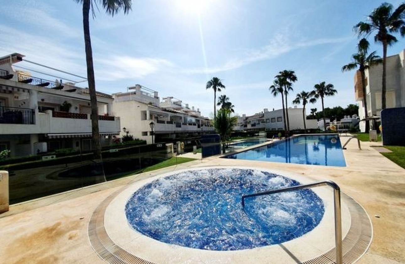 Revente - Appartement - Orihuela Costa - Villamartín