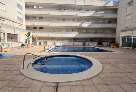 Reventa - Apartamento / piso - Almoradí