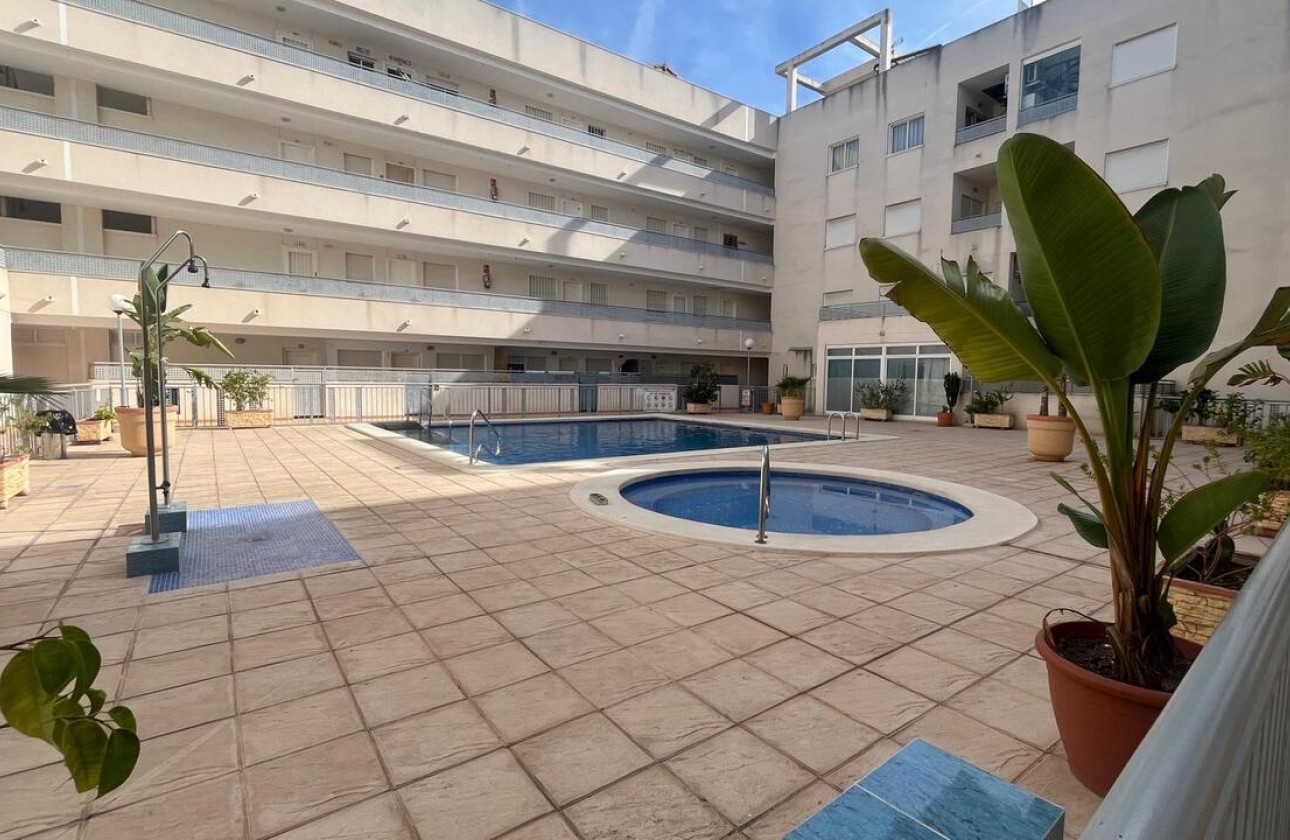 Reventa - Apartamento / piso - Almoradí