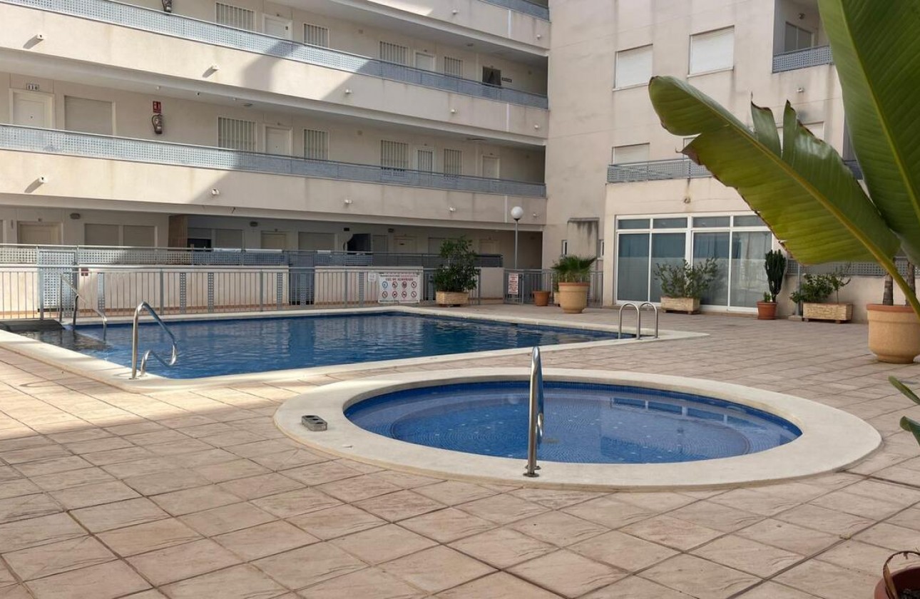 Reventa - Apartamento / piso - Almoradí