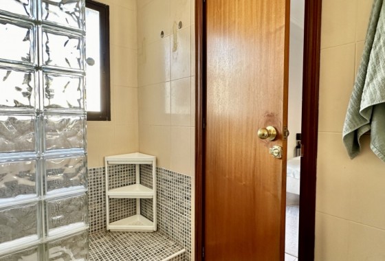 Resale - Apartment / flat - Torrevieja