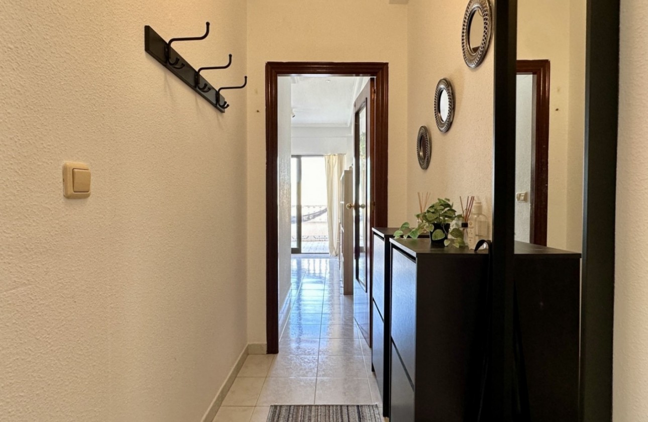 Resale - Apartment / flat - Torrevieja