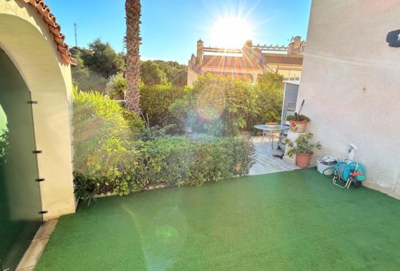 Revente - Villa - Orihuela Costa - Villamartín