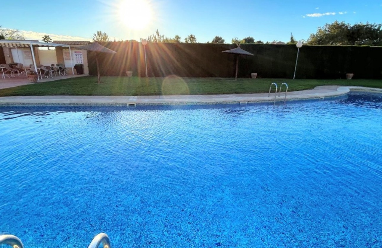 Revente - Villa - Orihuela Costa - Villamartín