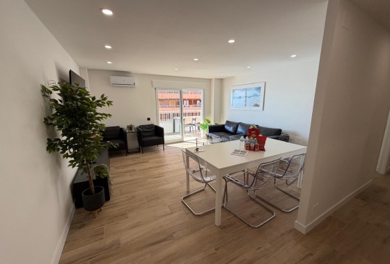 Reventa - Apartamento / piso - Torrevieja - Playa del Acequión