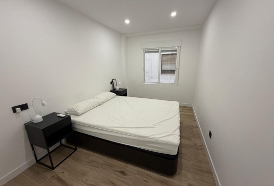 Reventa - Apartamento / piso - Torrevieja - Playa del Acequión