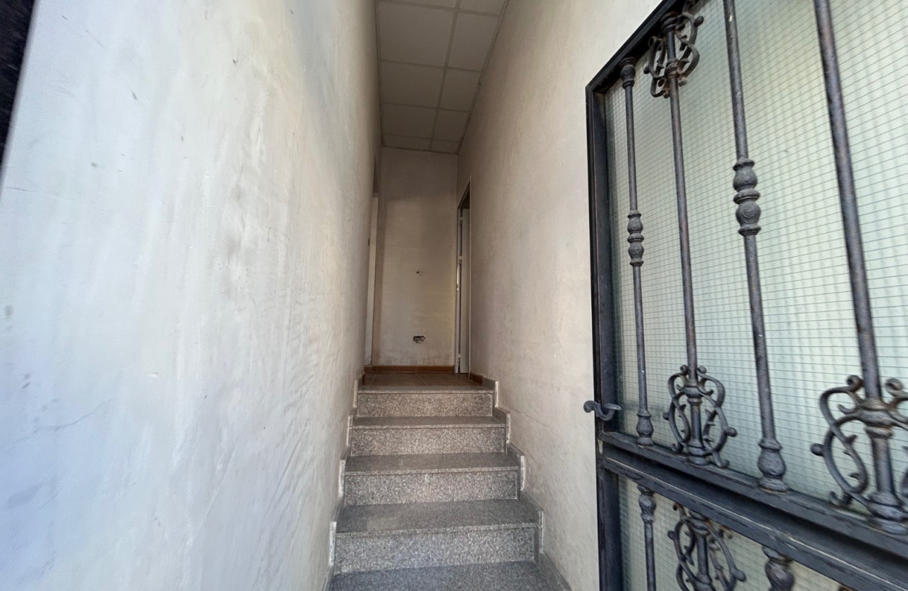 Reventa - Business premises - Jacarilla