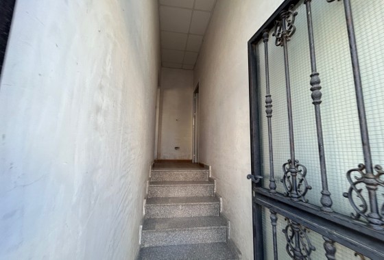 Reventa - Business premises - Jacarilla