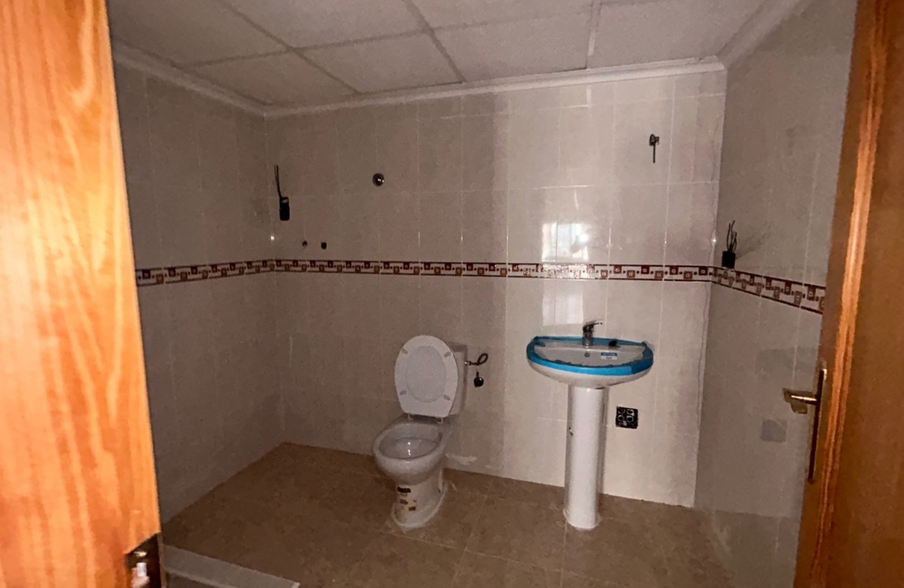 Reventa - Business premises - Jacarilla