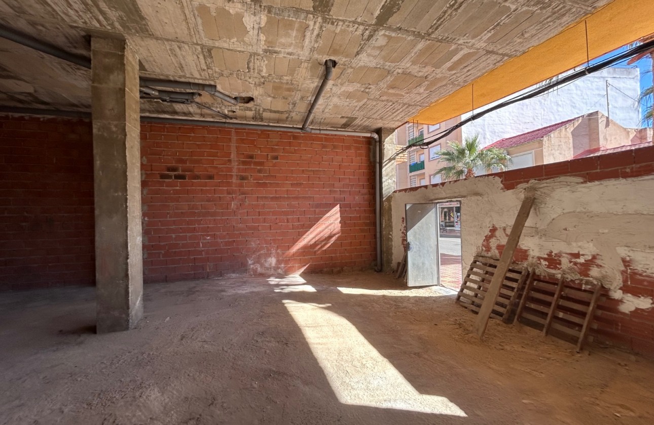 Reventa - Business premises - Jacarilla
