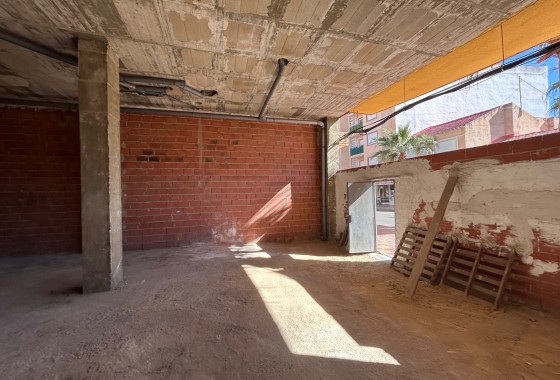 Reventa - Business premises - Jacarilla