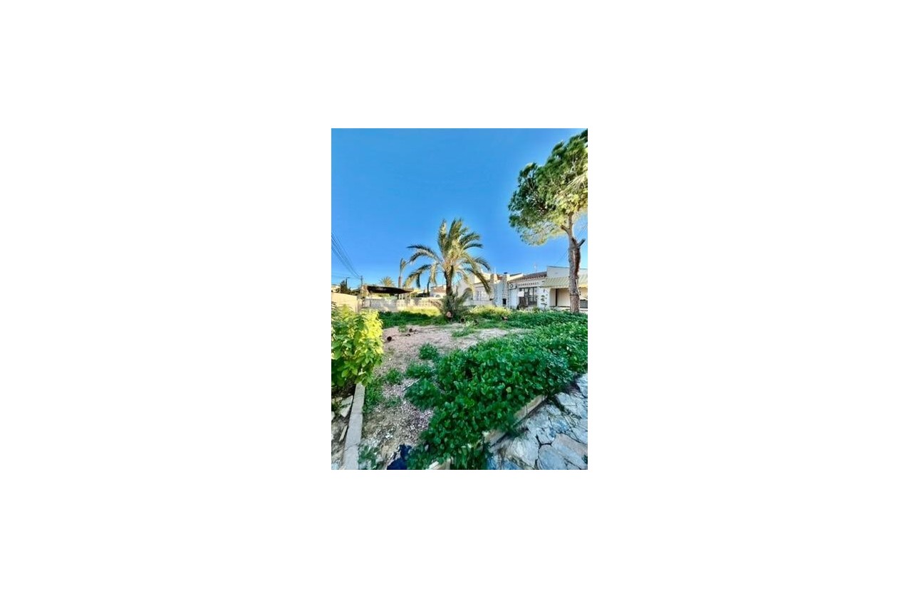 Reventa - Chalet - Torrevieja - Aguas Nuevas