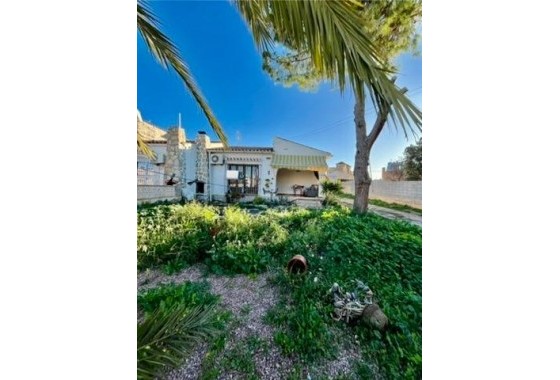 Reventa - Chalet - Torrevieja - Aguas Nuevas