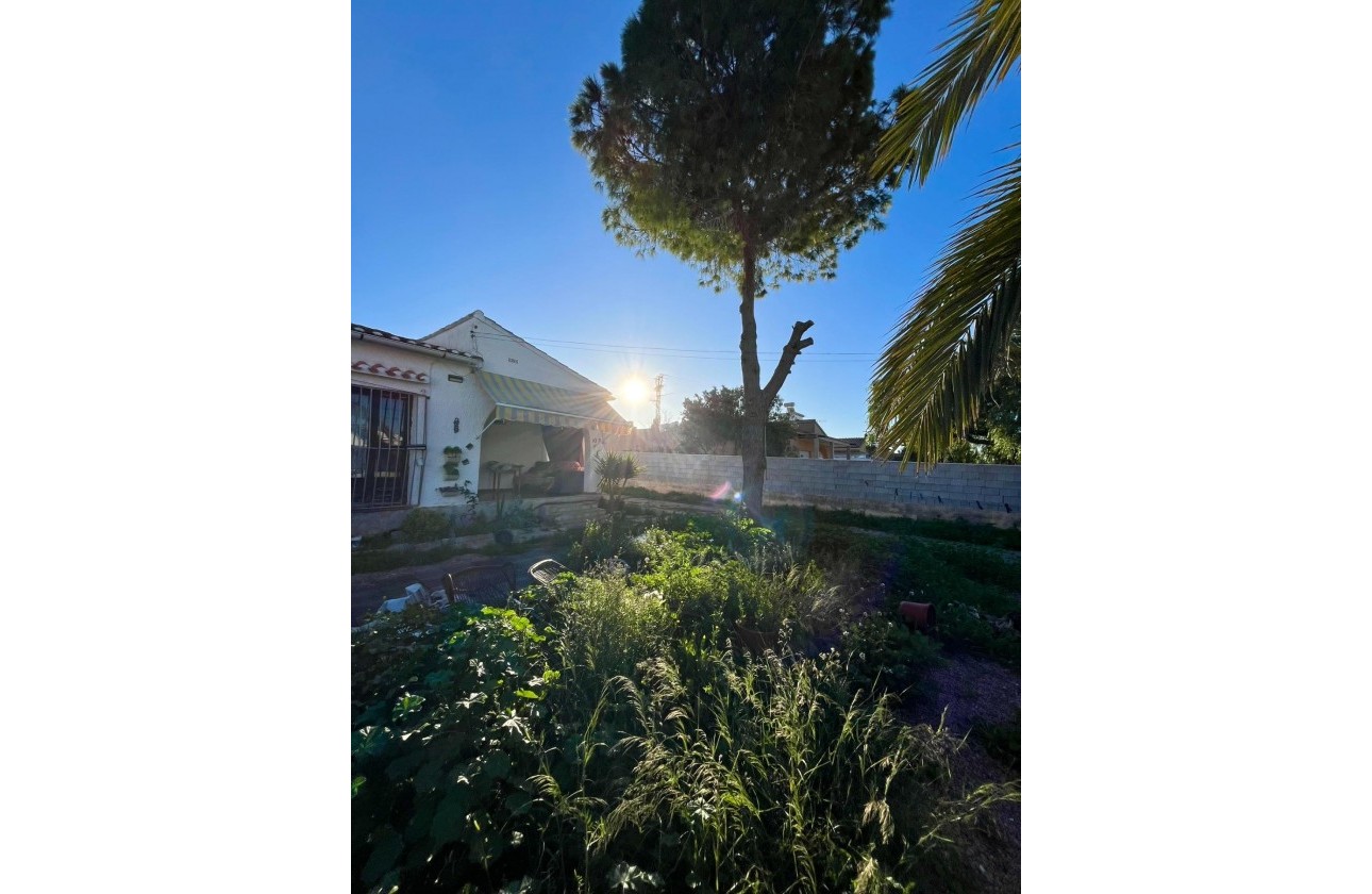 Reventa - Chalet - Torrevieja - Aguas Nuevas