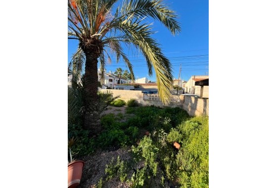 Reventa - Chalet - Torrevieja - Aguas Nuevas