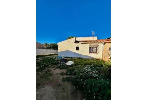 Reventa - Chalet - Torrevieja - Aguas Nuevas
