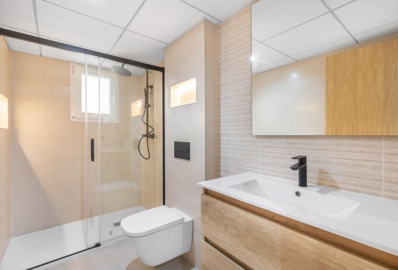 Resale - Apartment / flat - Torrevieja - La Mata pueblo