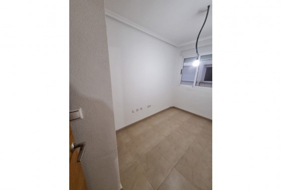 Reventa - Apartamento / piso - Torrevieja