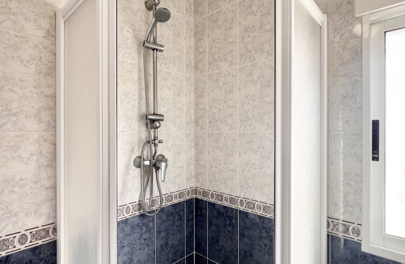 Revente - Villa - Torrevieja - La Siesta - El Salado -  Torreta