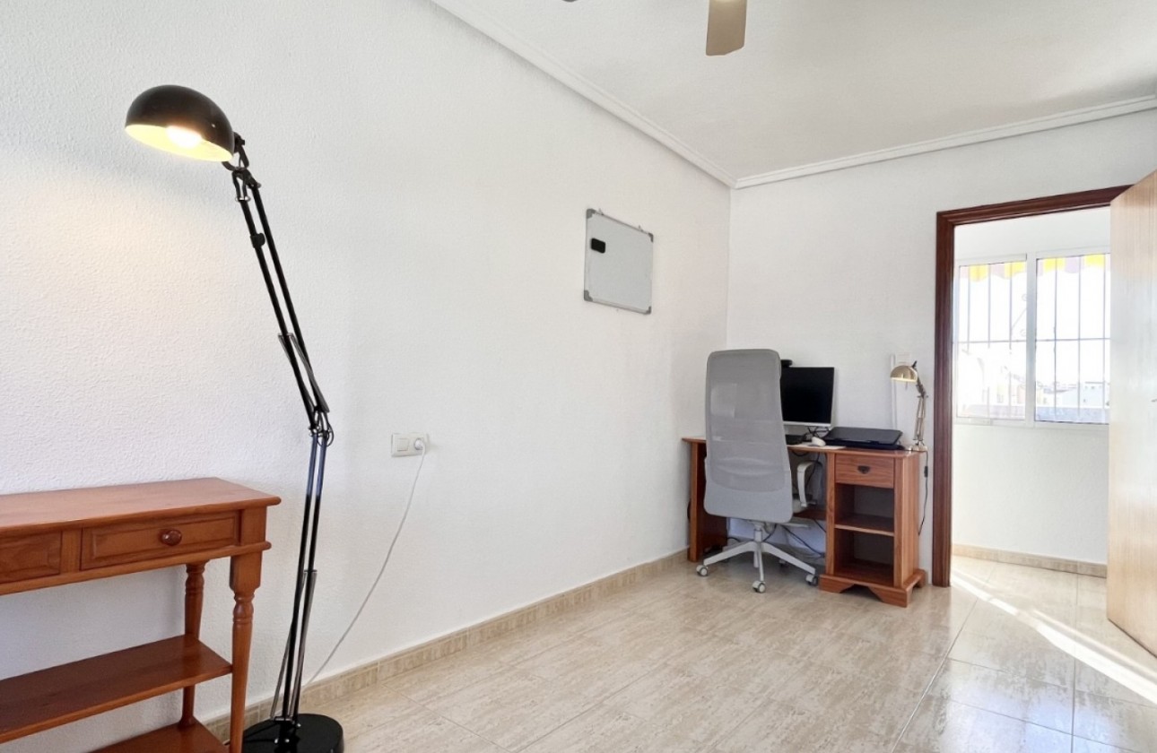 Revente - Villa - Torrevieja - La Siesta - El Salado -  Torreta