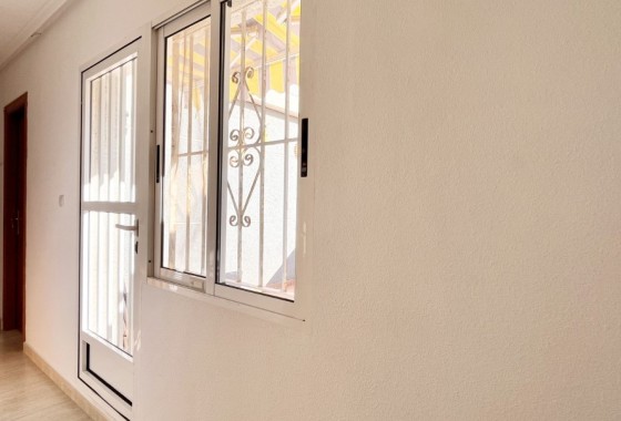 Revente - Villa - Torrevieja - La Siesta - El Salado -  Torreta