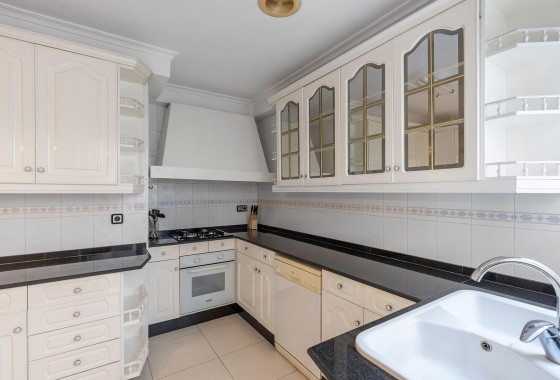 Revente - Appartement - Torrevieja - Paseo maritimo