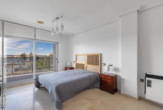 Revente - Appartement - Torrevieja - Paseo maritimo