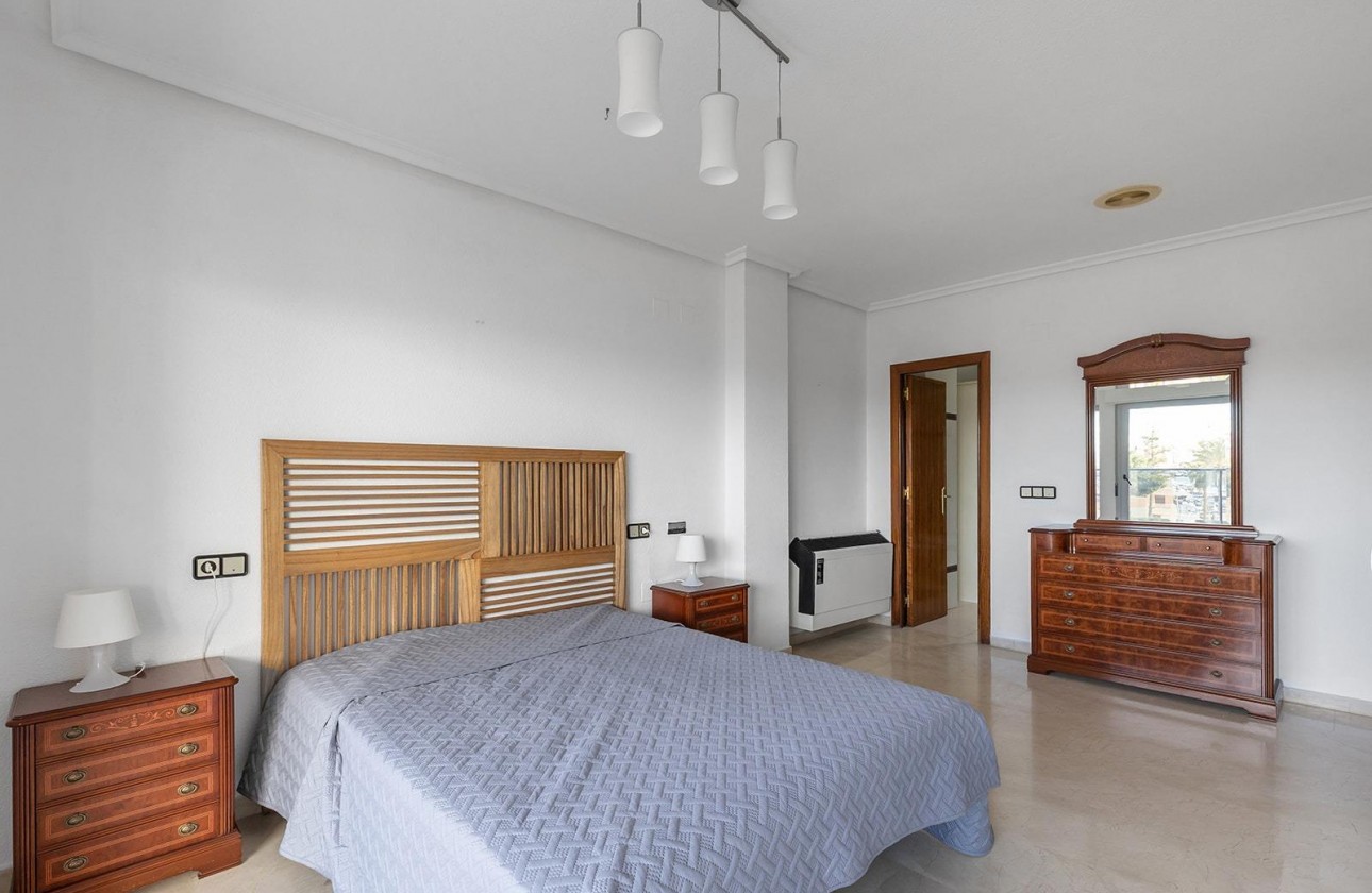 Revente - Appartement - Torrevieja - Paseo maritimo