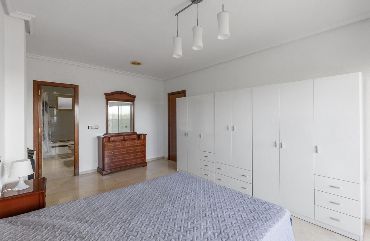 Revente - Appartement - Torrevieja - Paseo maritimo