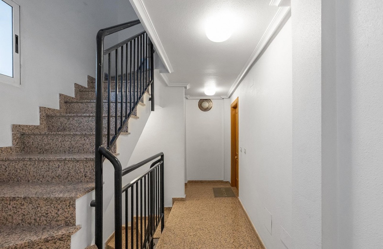 Revente - Appartement - Torrevieja - Paseo maritimo