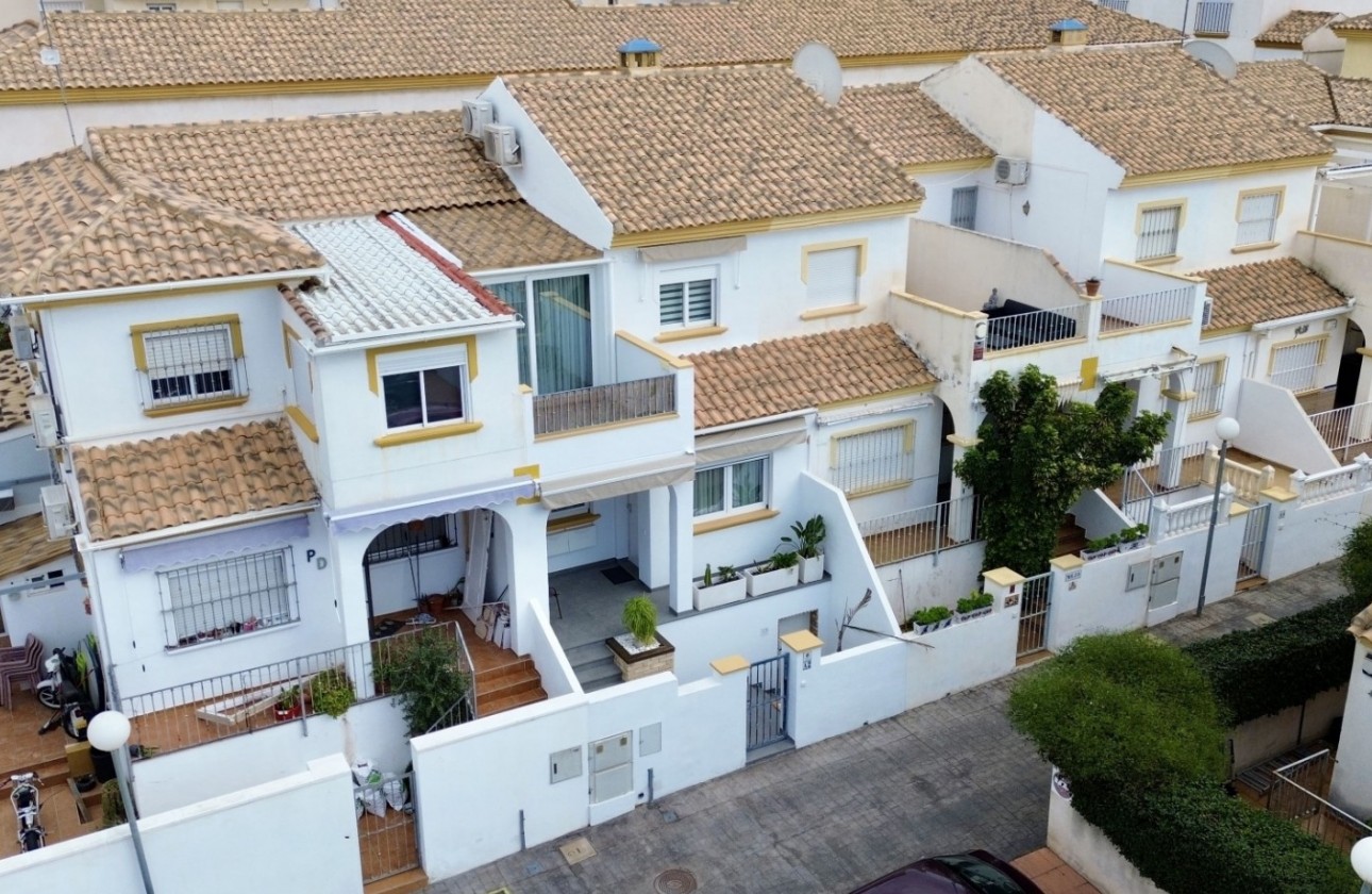 Reventa - Chalet - Orihuela Costa - La Florida