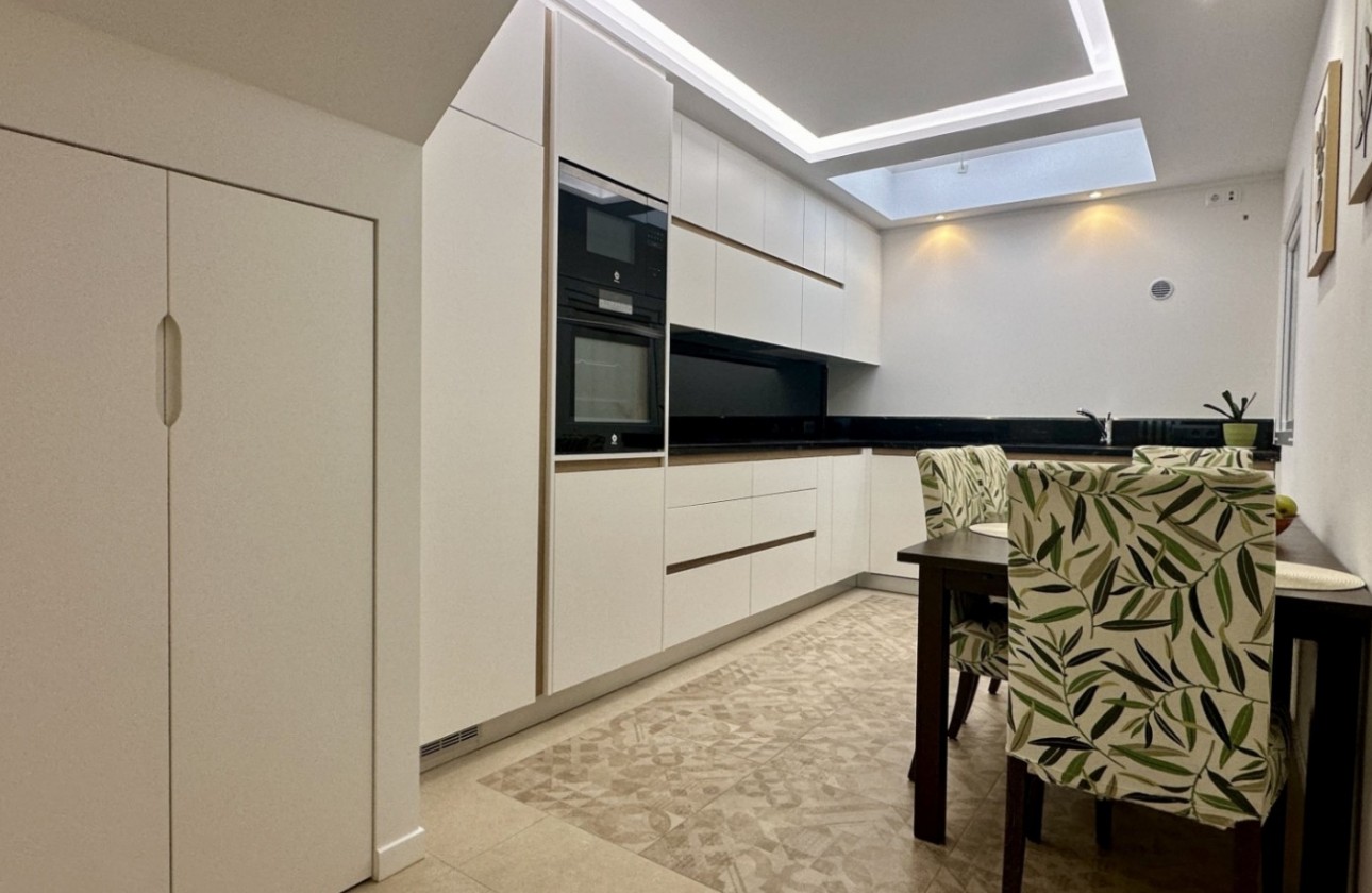 Reventa - Chalet - Orihuela Costa - La Florida