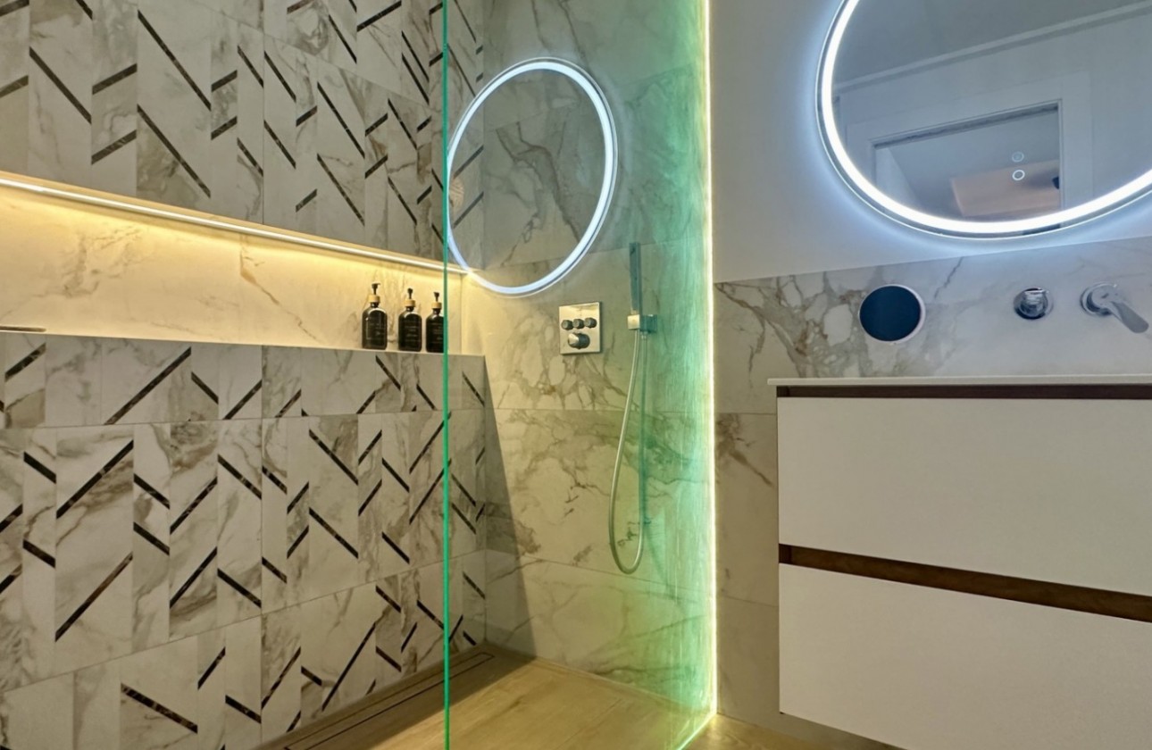 Reventa - Chalet - Orihuela Costa - La Florida