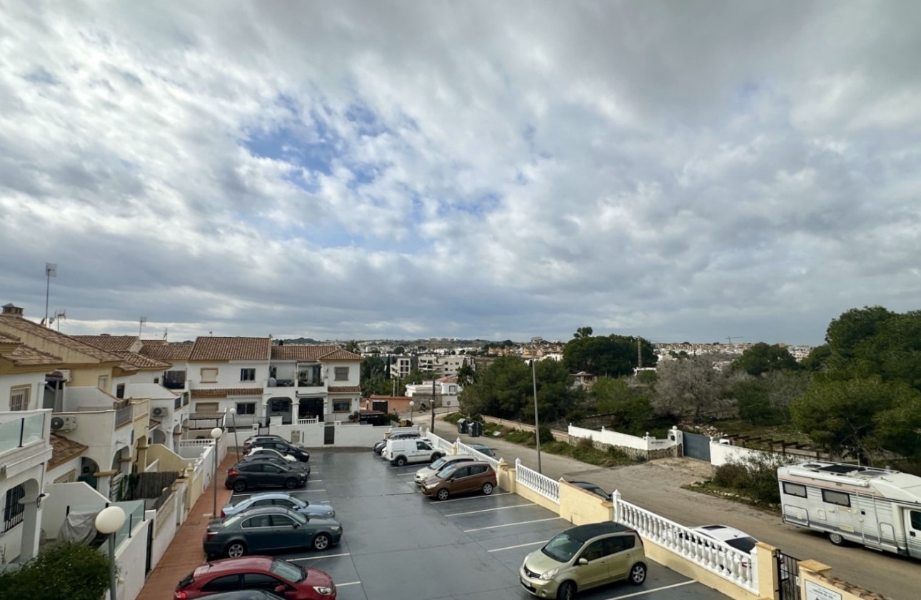 Reventa - Chalet - Orihuela Costa - La Florida